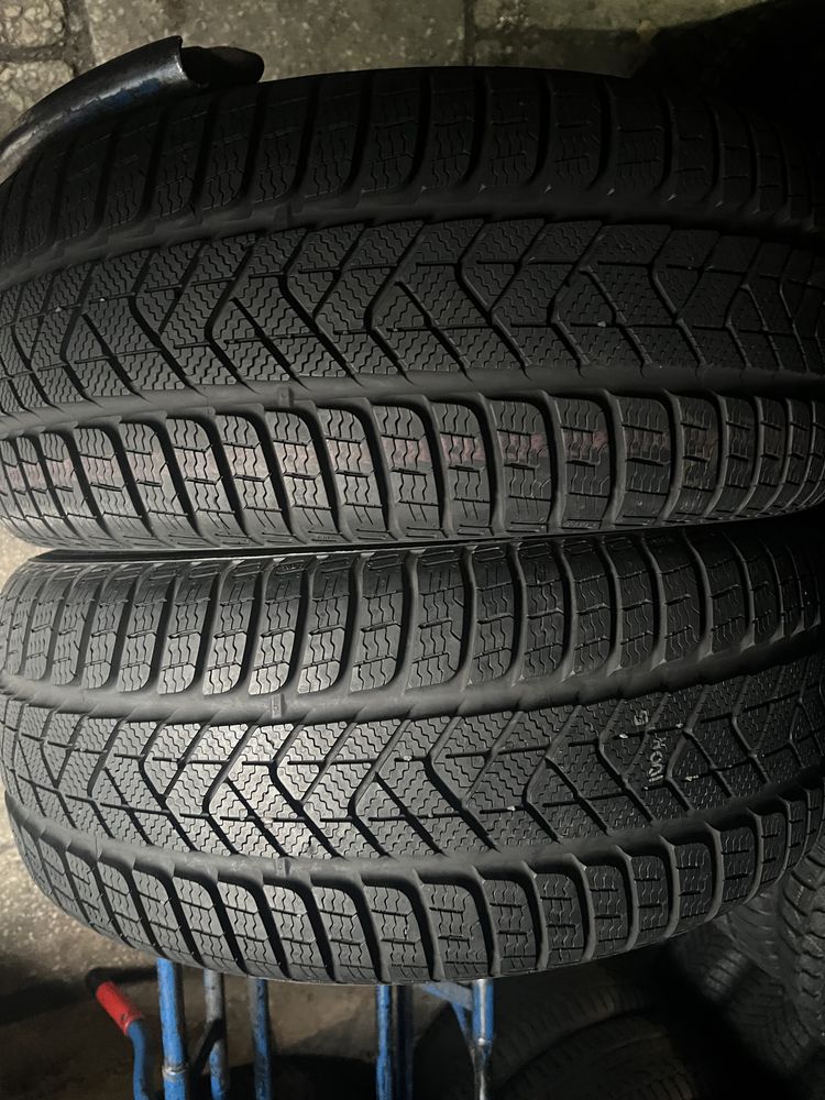 235/60/16 R16 Pirelli Sottozero 3 2шт новые зима