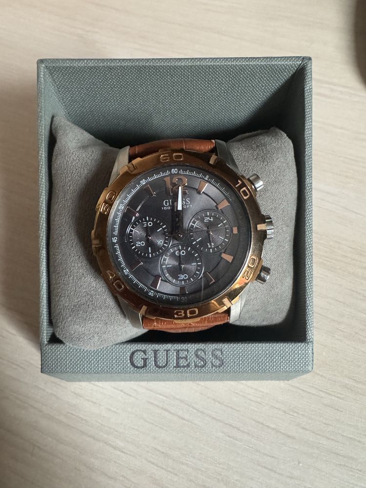 Продам часы Guess оригинал