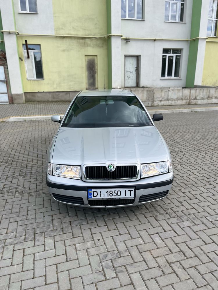 Skoda Octavia Tour 1.6 MPI Газ/Бенз