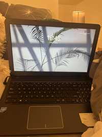 Laptop ASUS czarny