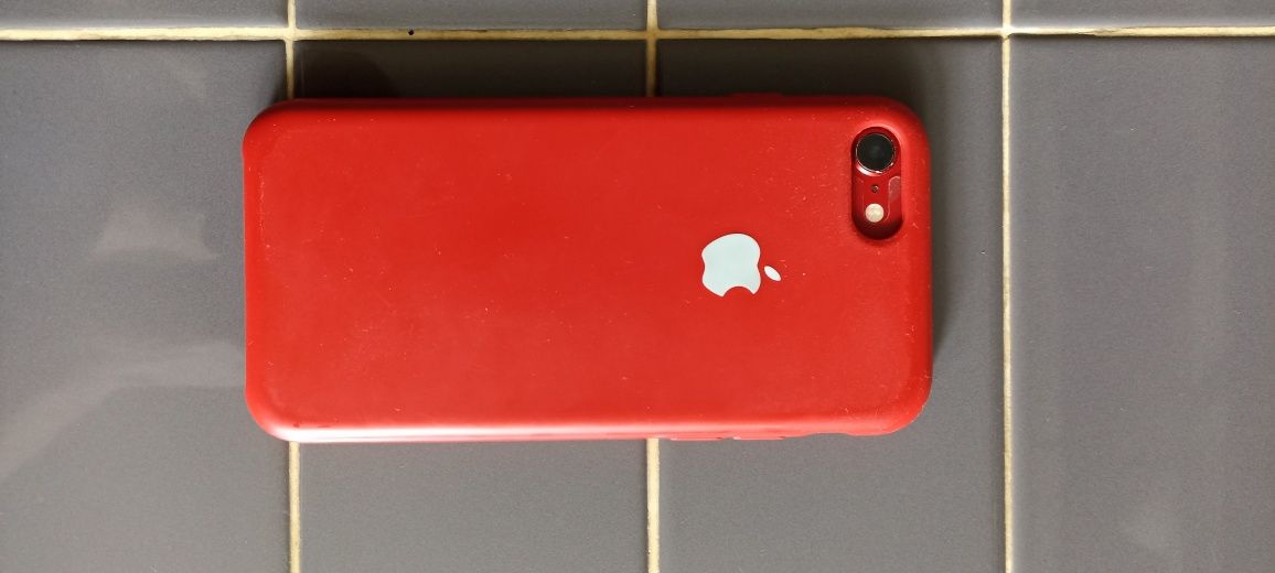 iPhone 8 red 8/64