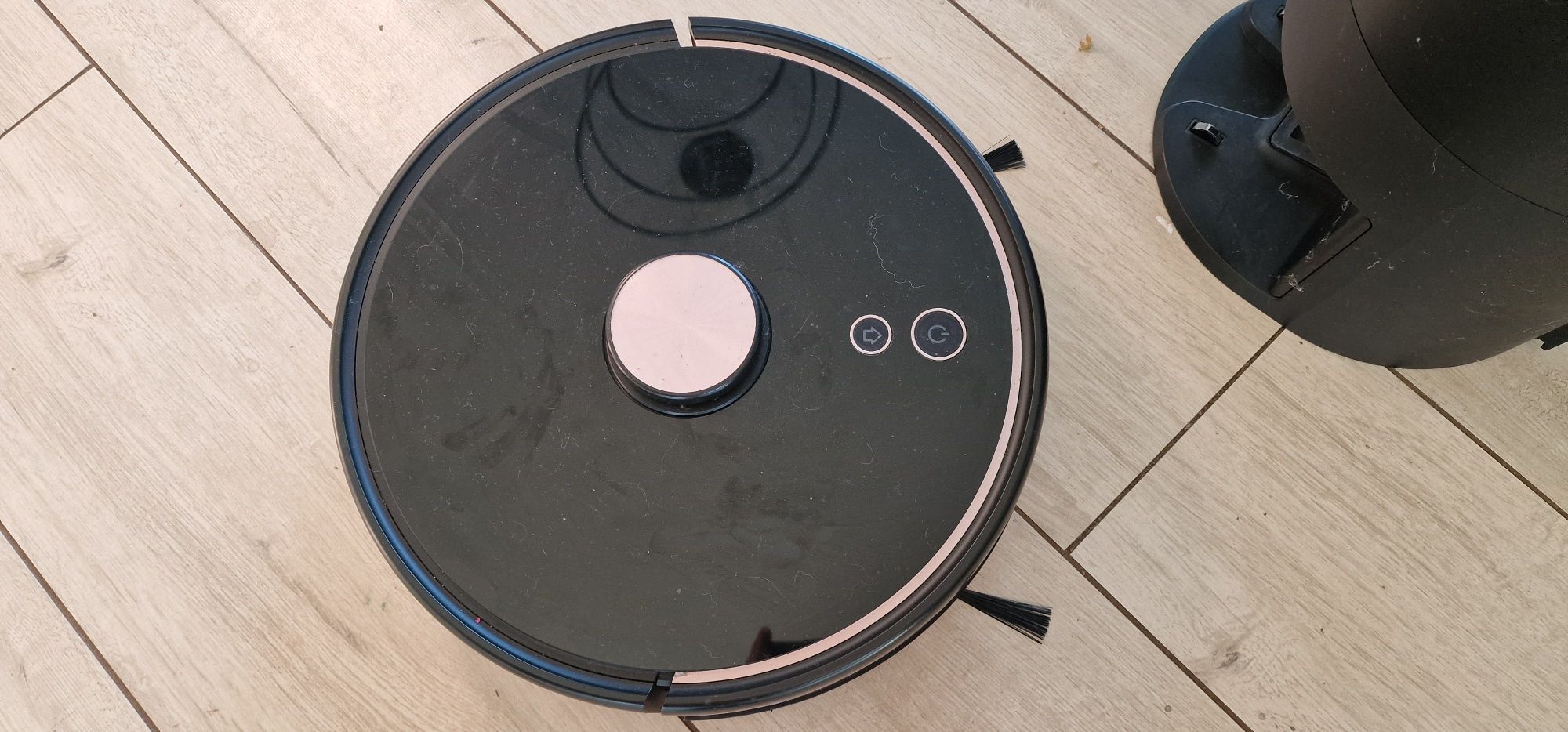 Robot automatyczny z systemem Lidar. Właściwości jak Xiaomi czy Dreame