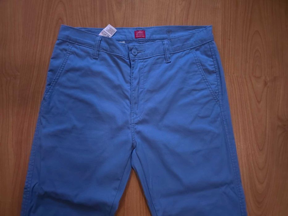 Levis chino standart III