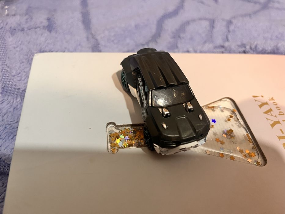 Машинка металева маленька