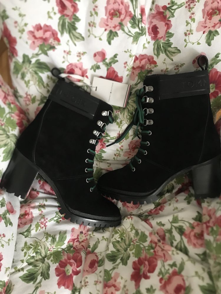 Botki Buty  39 Tommy HILFIGER NOWE Połowa Ceny