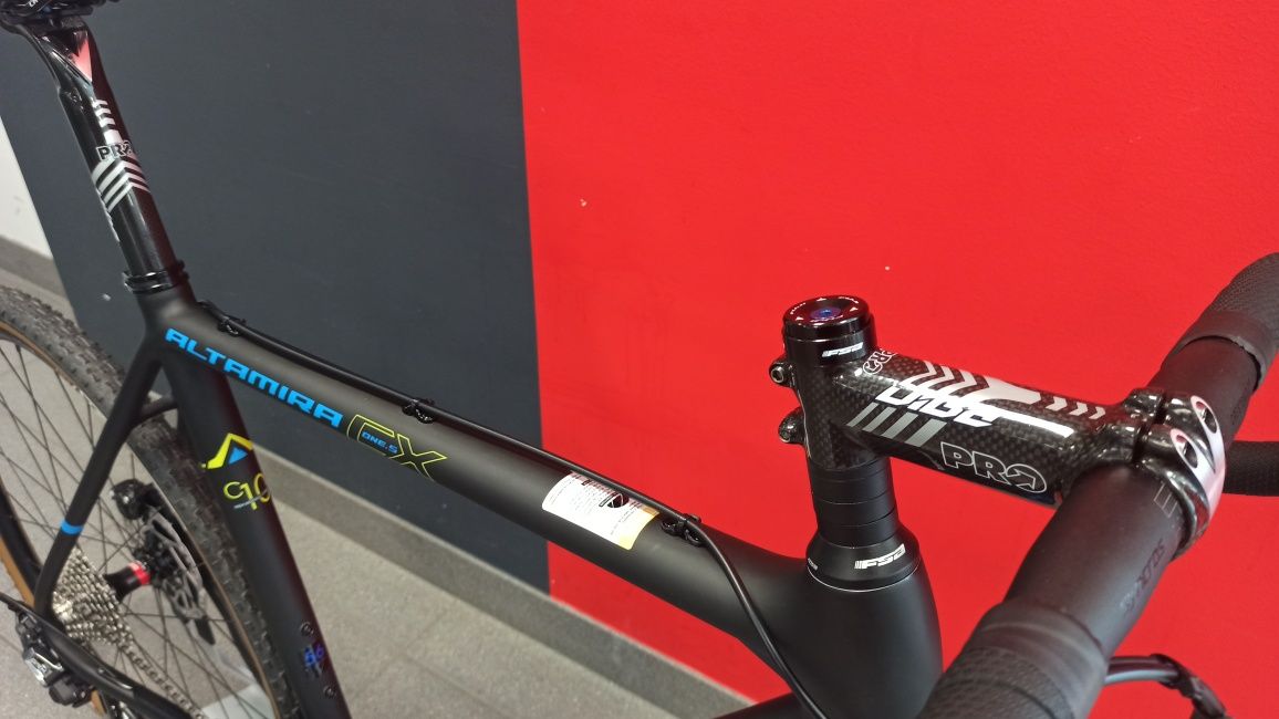 Nowy gravel przełaj FUJI ALTAMIRA CX 1.5 GRX rozm. 56 carbon