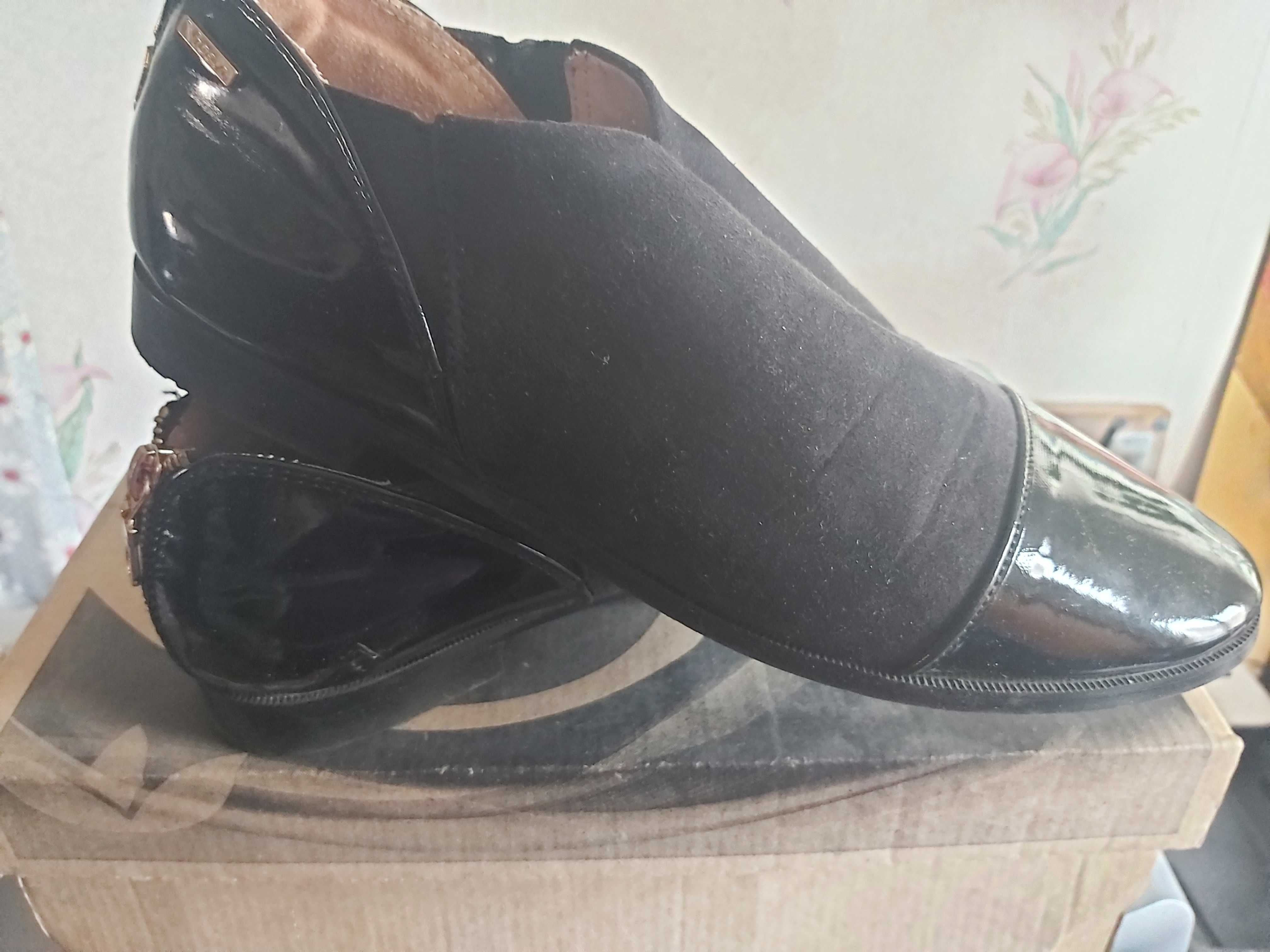 Туфли черные 40 размер