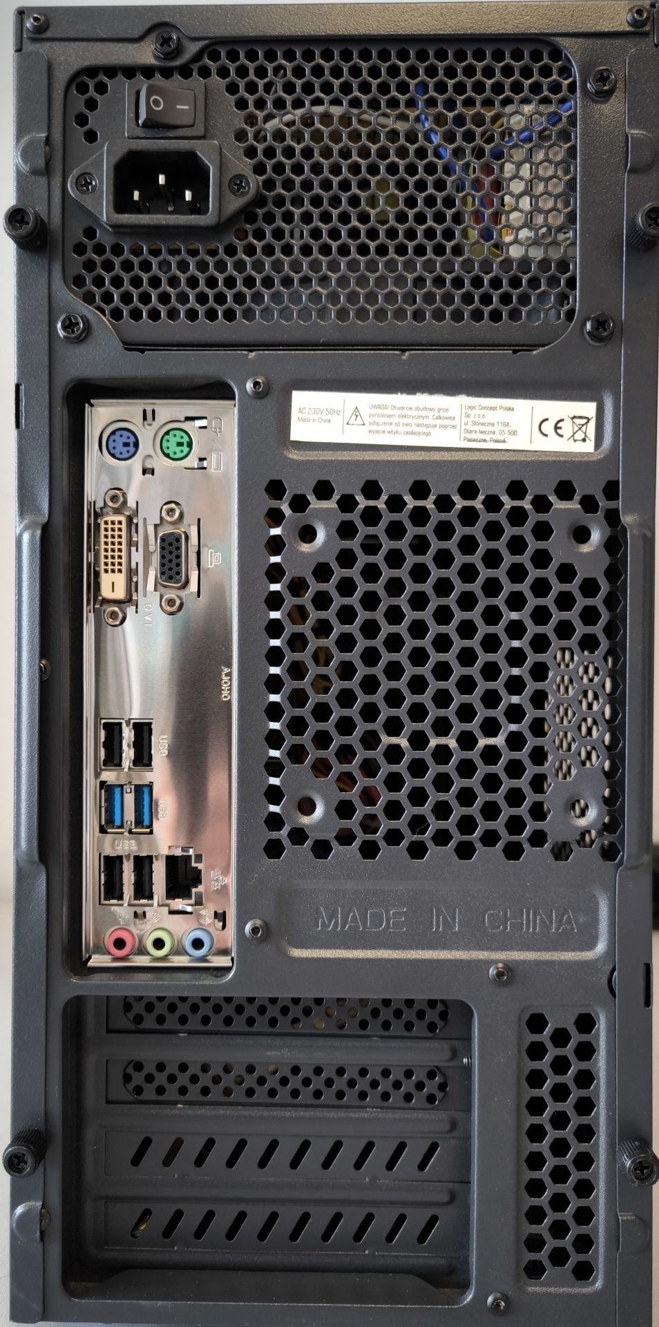 Komputer stacjonarny i3-3240/8GB/SSD/HDD