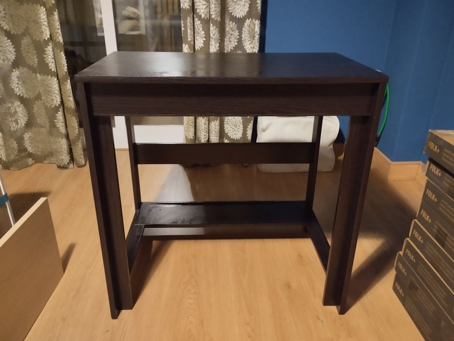 Secretária IKEA em bom estado