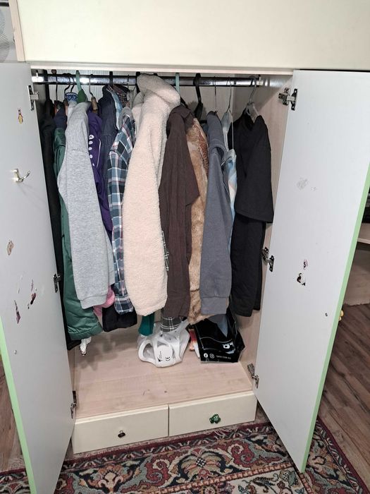 Ліжко-горище, робоче місце, шафа з шухлядами