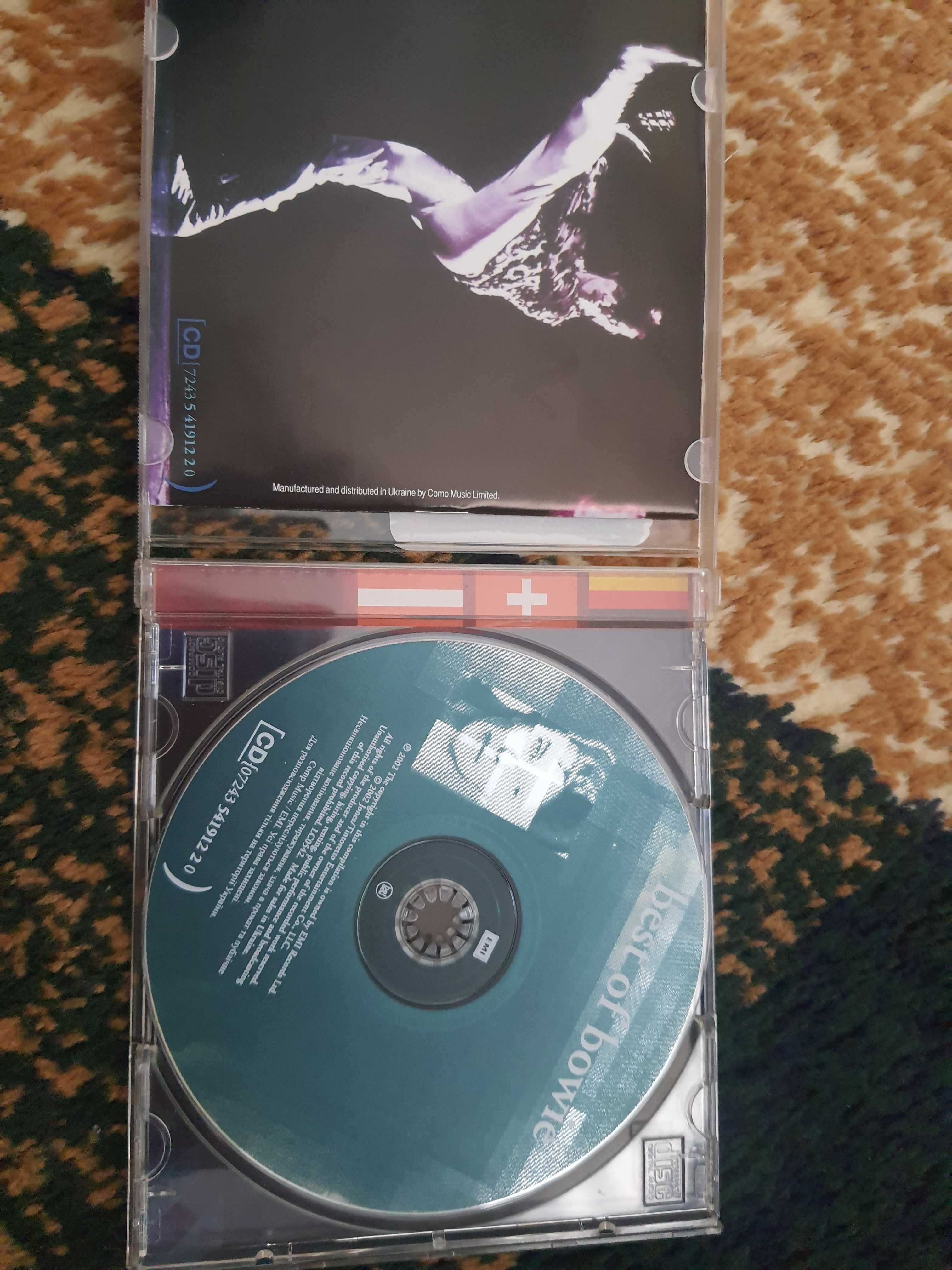Разные  cd диски Bowie, Bjork, Gabriel and Dresden, Coldplay итп
