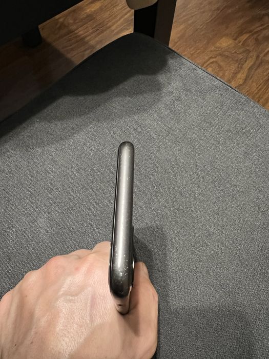 Iphone 11 64 gb czarny kartonik