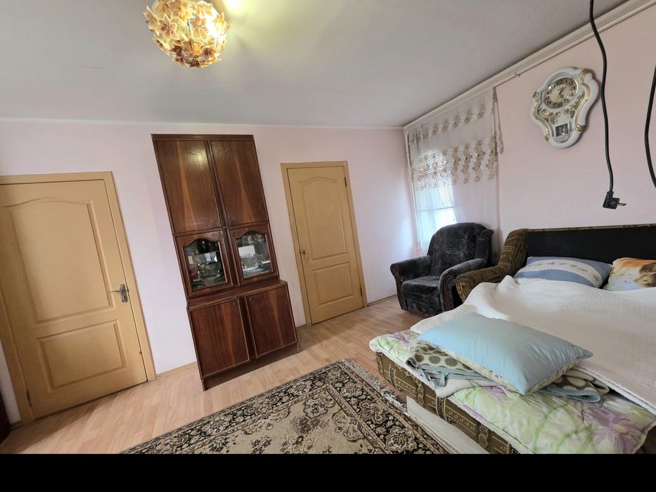 С бомбоубежищем. Читайте до конца. Левый берег. Сдам с ремонтом, гараж