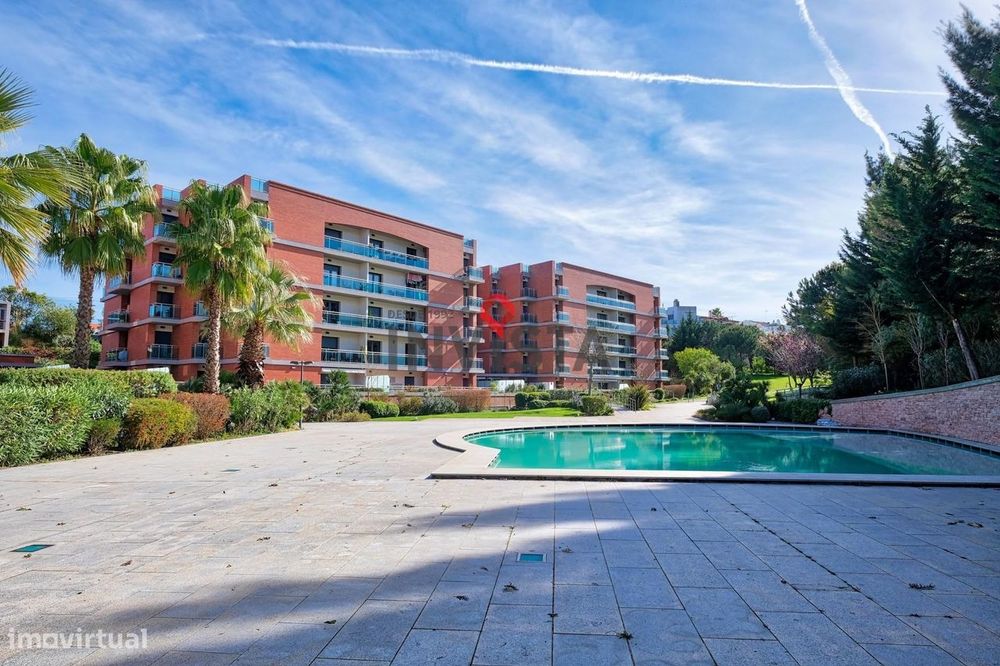 Apartamento T4 no Condomínio Omnia