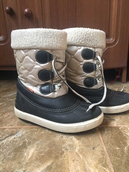 чобітки для дівчинки 32-33 розмір