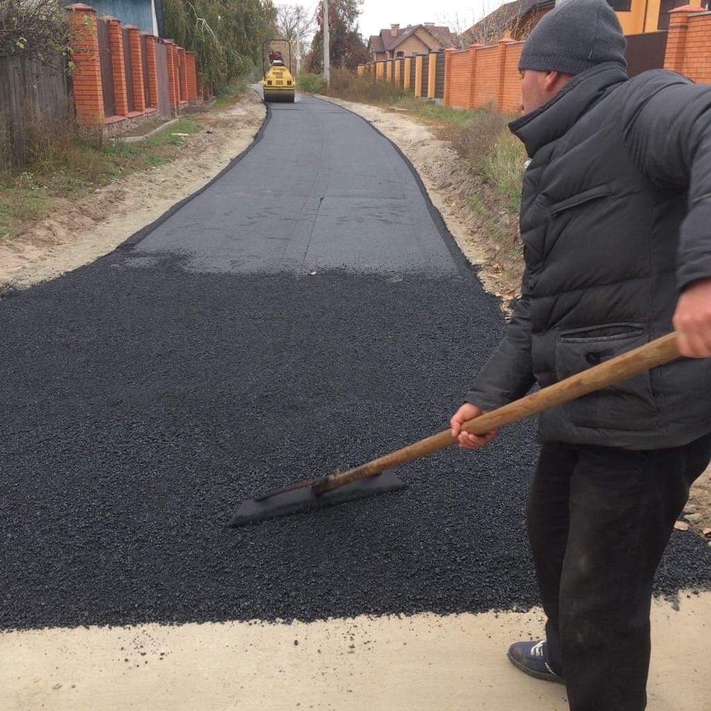 Асфальтирование дорог,асфальтная крошка,аренд катка,щебень,песок,фем