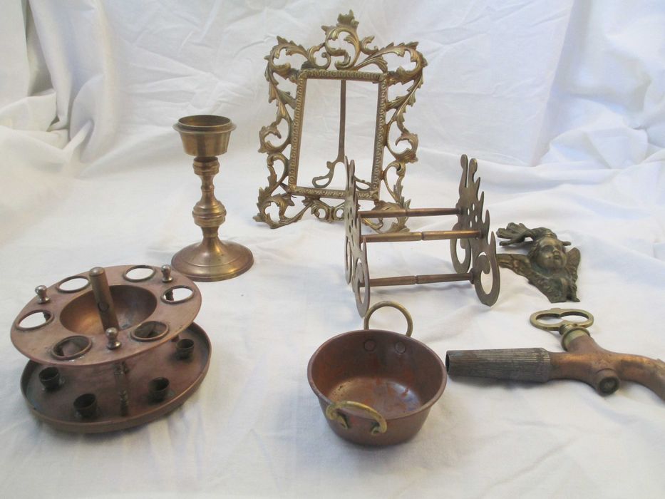 Bronzes e Cobres para coleção.
