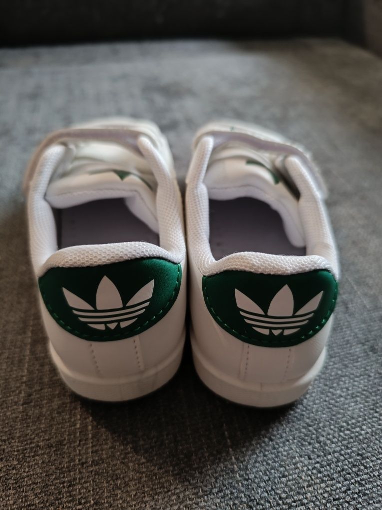 Sapatilhas Adidas Novas