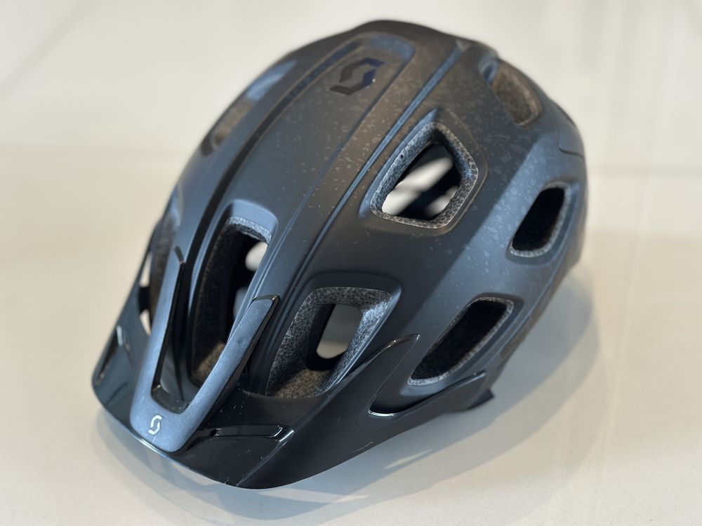 Scott Vivio Plus - M 55-59 - kask mtb trail