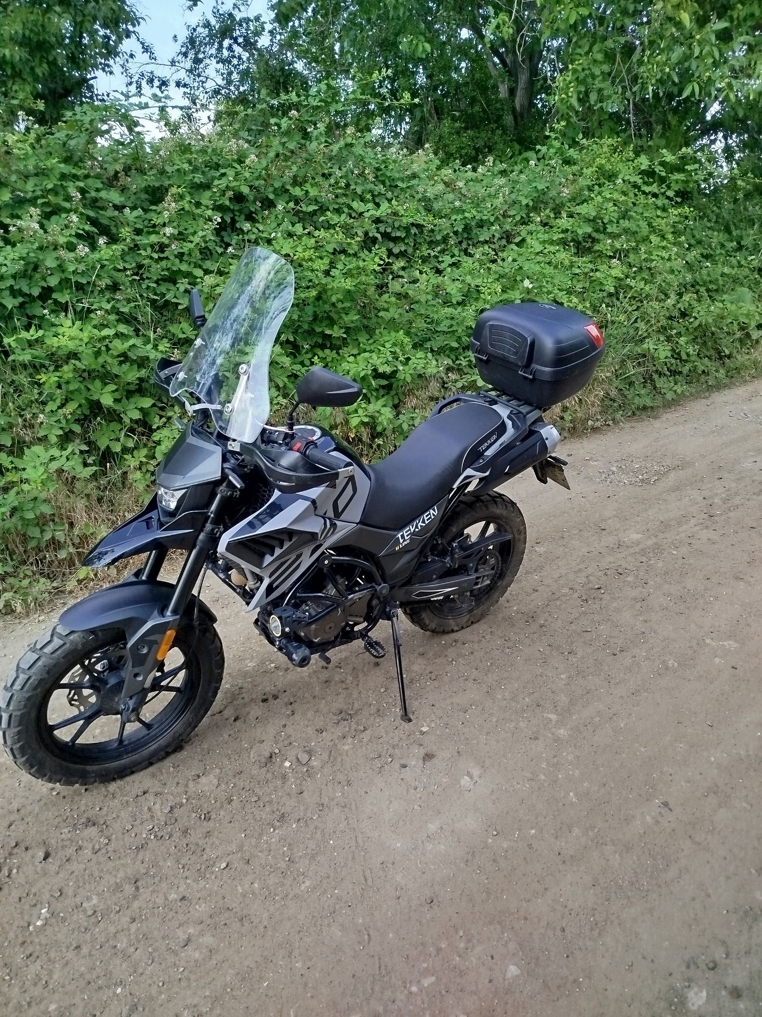 Продам мотоцикл Теккен 250 .