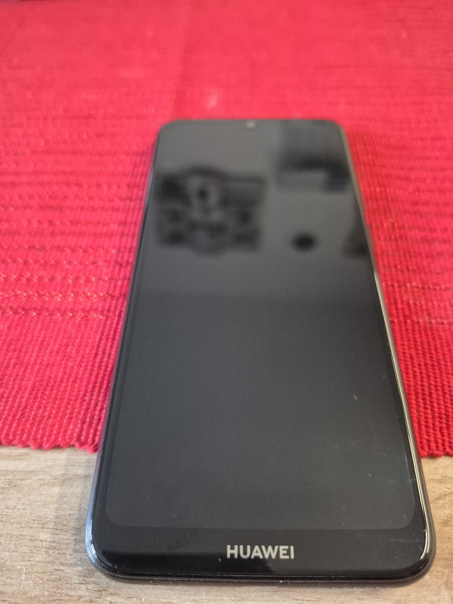 Sprzedam telefon Huawei Y6 2019