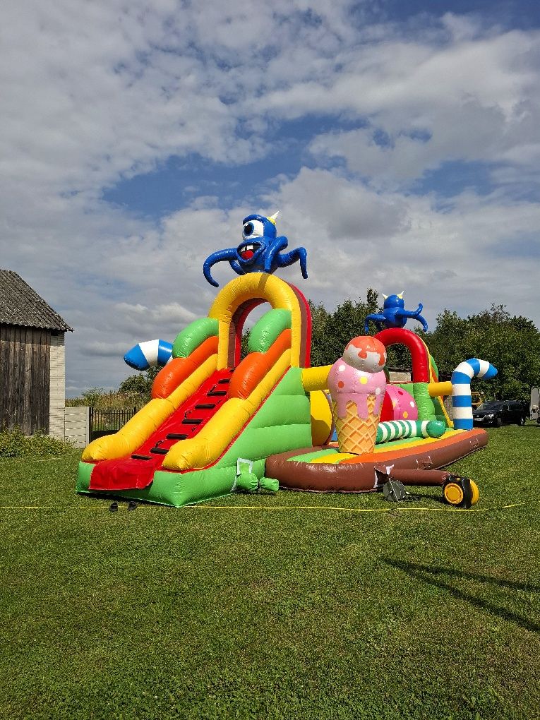 Wipe Ball Wipeout Tor przeszkód ze zjeżdżalnią