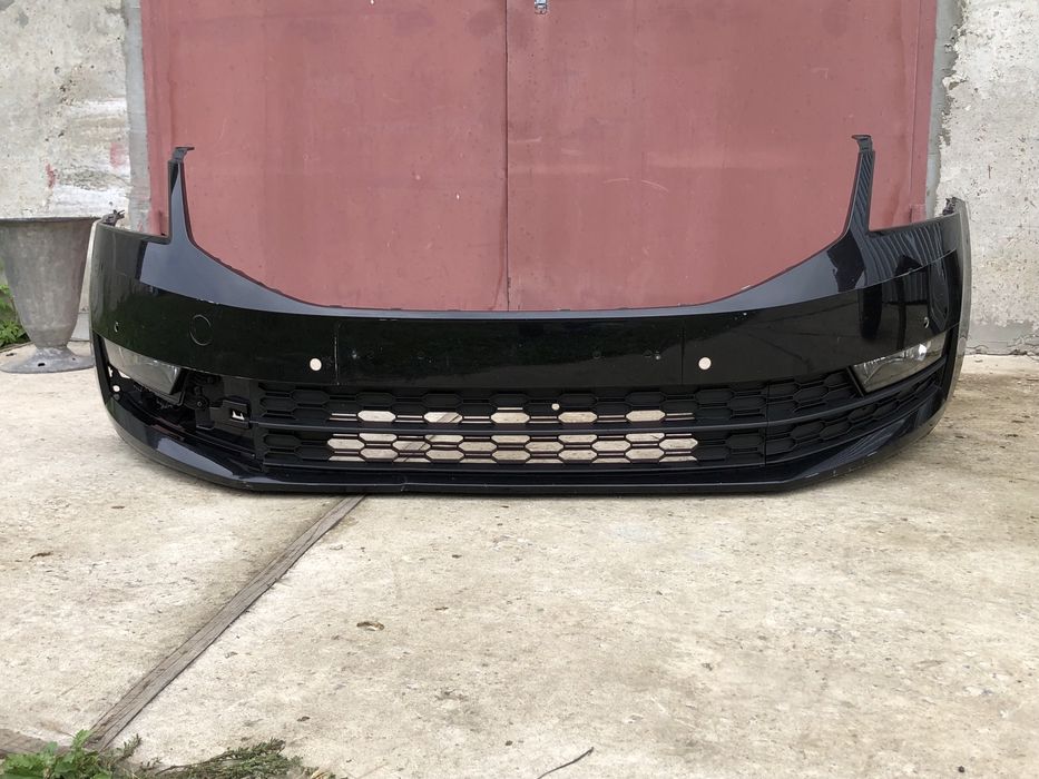 Бампер Решітка бампера Шкода Октавія А7