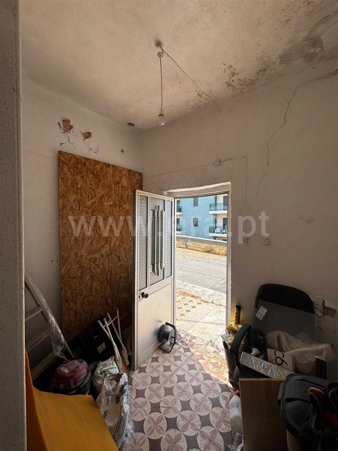 Moradias no centro de Faro para reconstrução