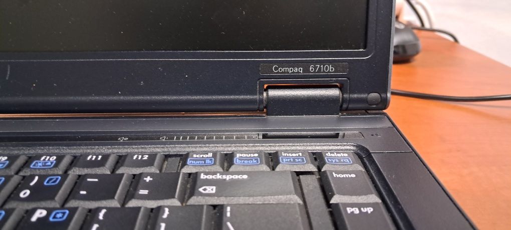 Laptop HP Compaq 6710b Win7 profesional