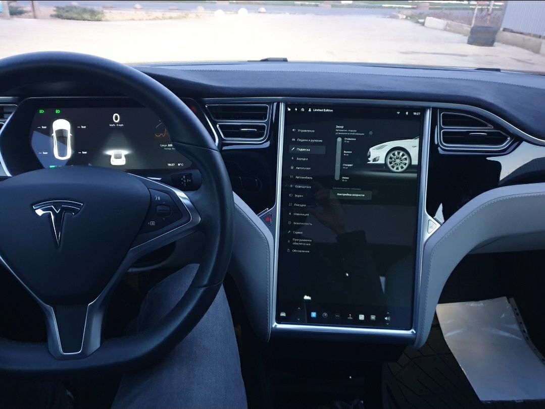 Tesla Model S 85D 4WD 2015 Белая! Новая!