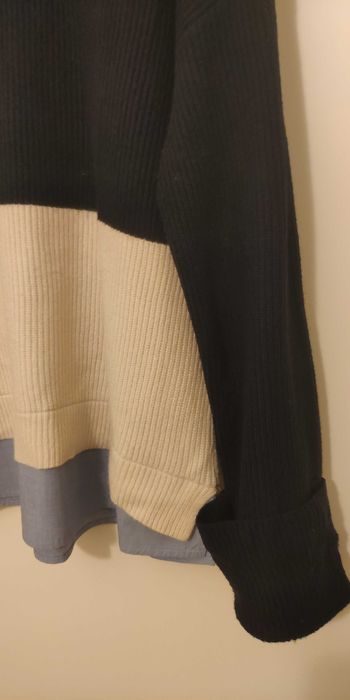 Camisola de malha e barra em algodão em tons de azul e branco