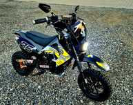 Cross 50 z rozrusznikiem, światła Led, Vmax 55km/h