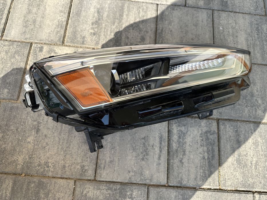 Lampa przednia prawa kompletna AUDI A5 XENON USA 8W 8W6  941  006E