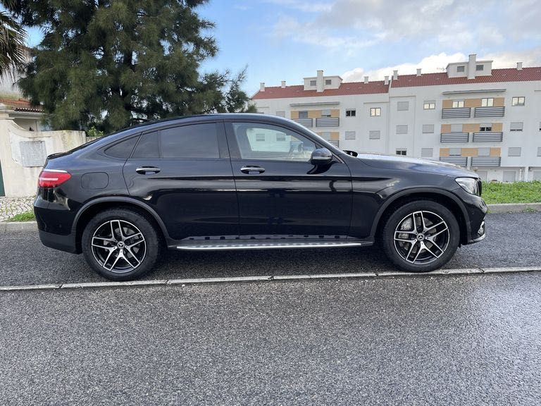 Mercedes GLC 250d 4MATIC Coupé AMG Line - Em excelente estado.