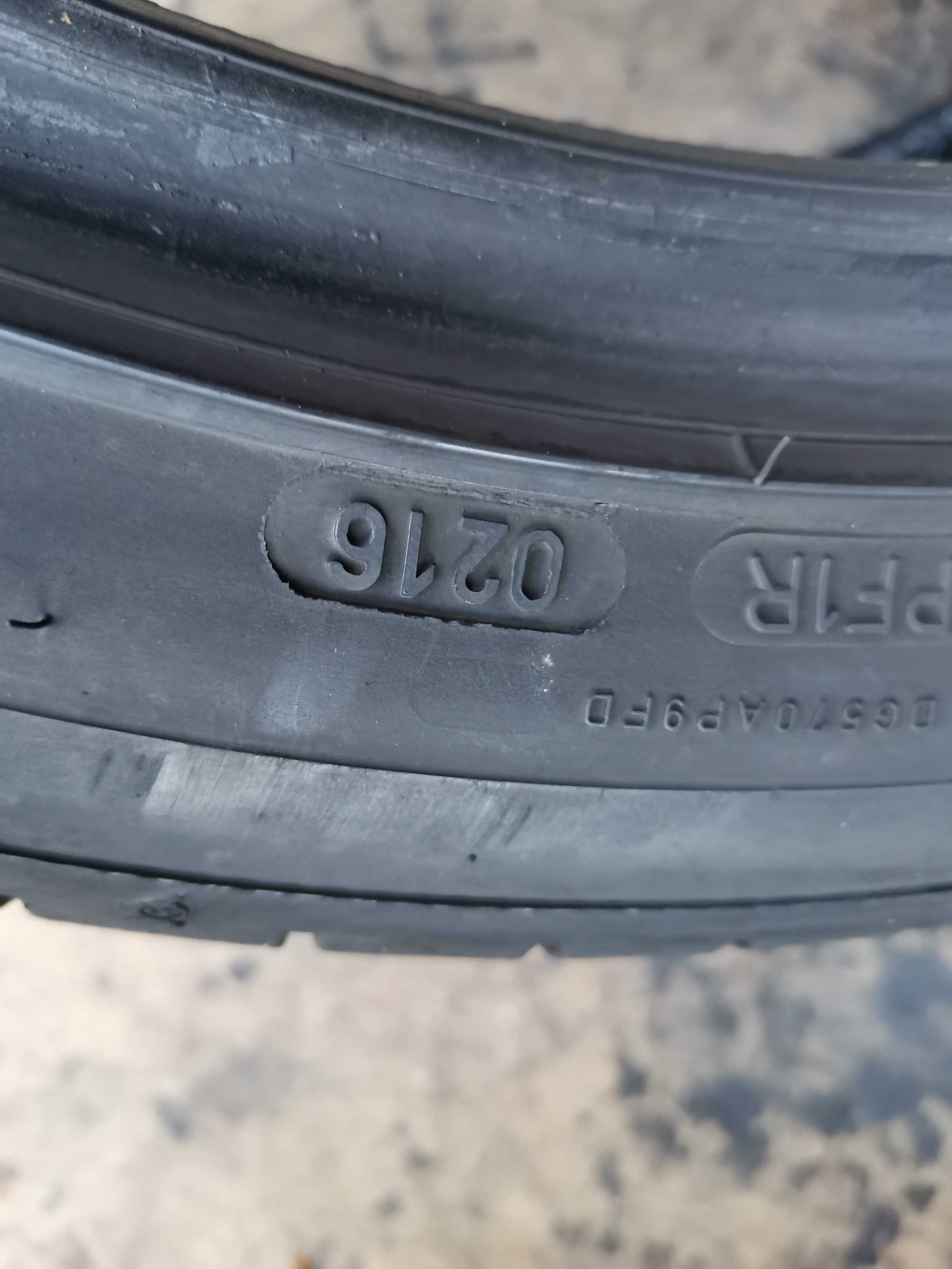 lato Dunlop 225/45/17 z 2016r 7mm 2szt