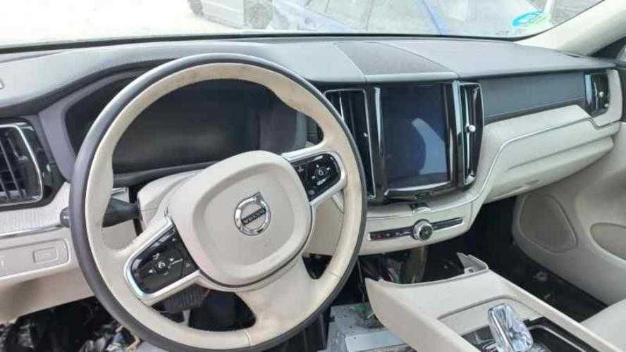 Volvo XC60 II 2019 peças motor caixa interior airbags parachoques