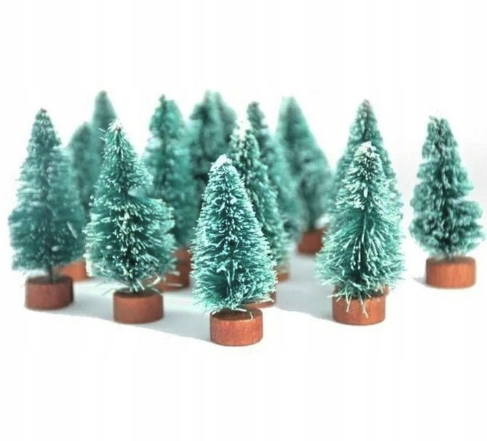 Choinki zielone mini zestaw choinek na pniu 3szt 6cm 9cm 12cm