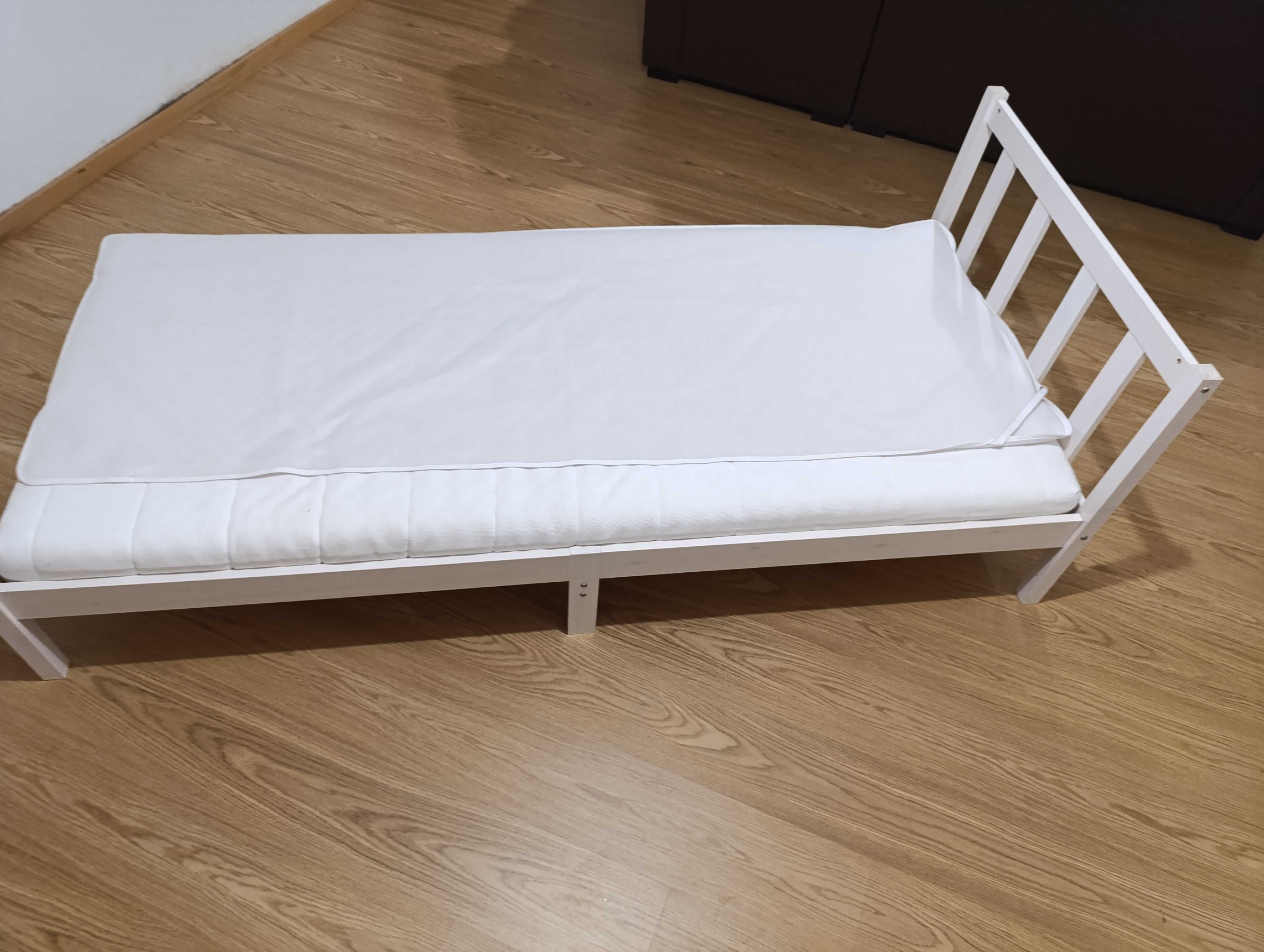 Cama de solteiro+ Colchão