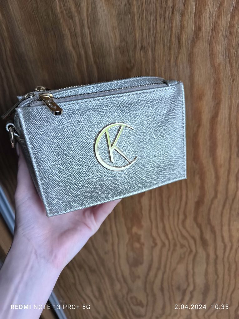 Piękna mała torebka od Karen