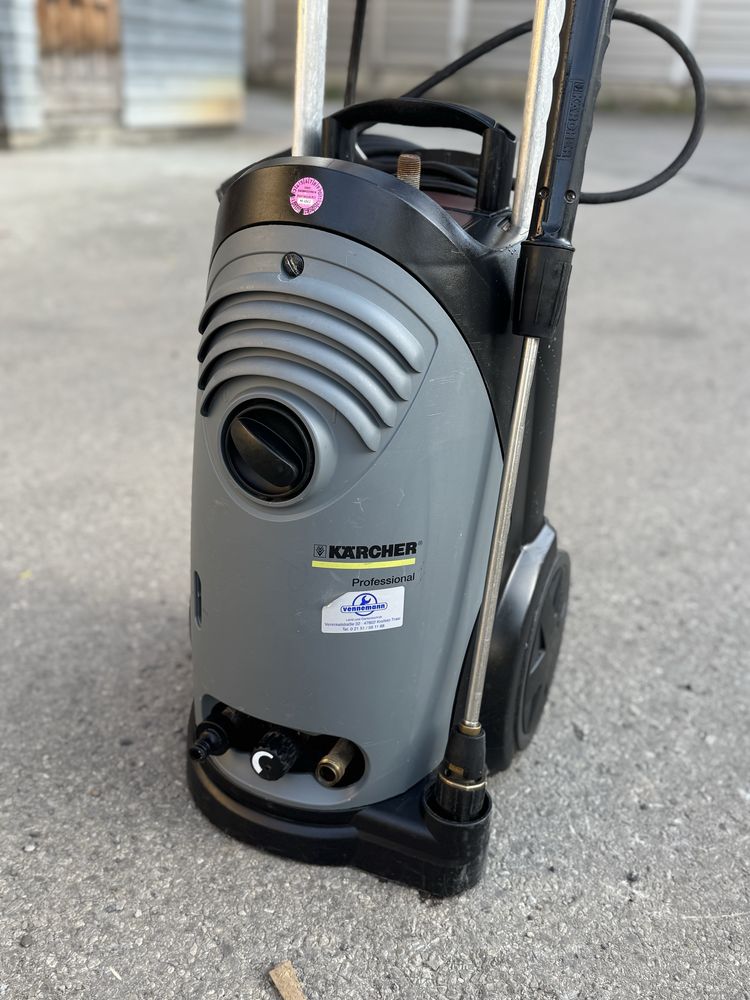 Мийка високого тиску Karcher Professional HD6/15