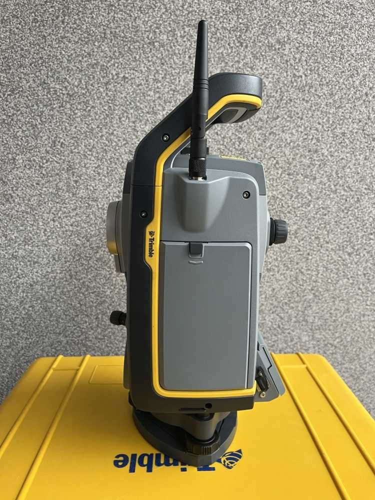 Tachimetr robotyczny Trimble S7 3" Dr Plus VISION