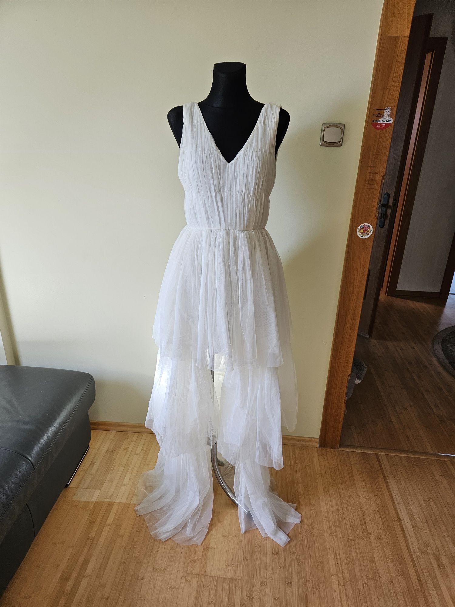 Biała tiulowa sukienka maxi Lace&Beads