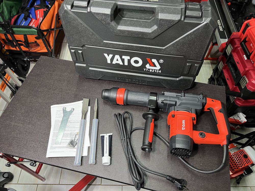 Отбойный молоток YATO YT-82134 SDS-Max 20 Дж 1500 Вт