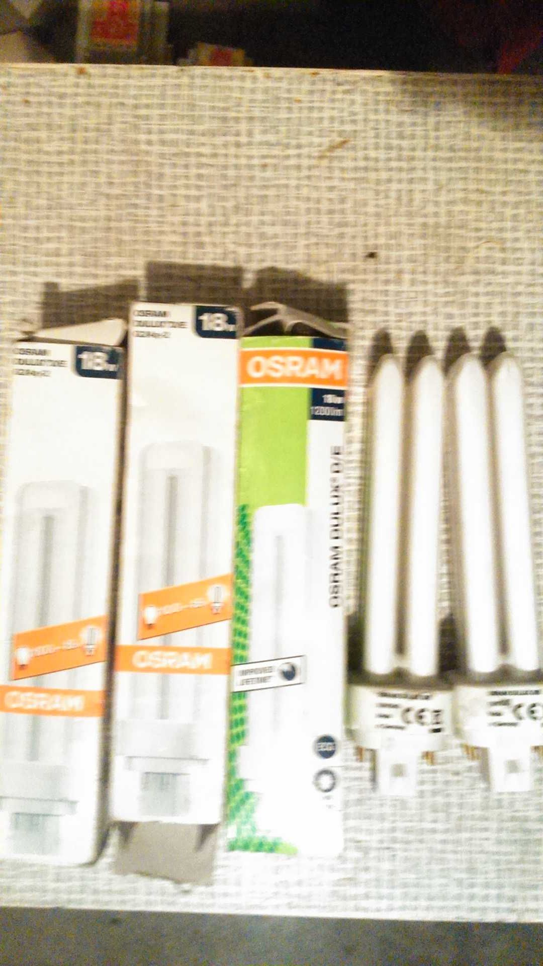 Świetlówka Dulux D/E 18W G24q