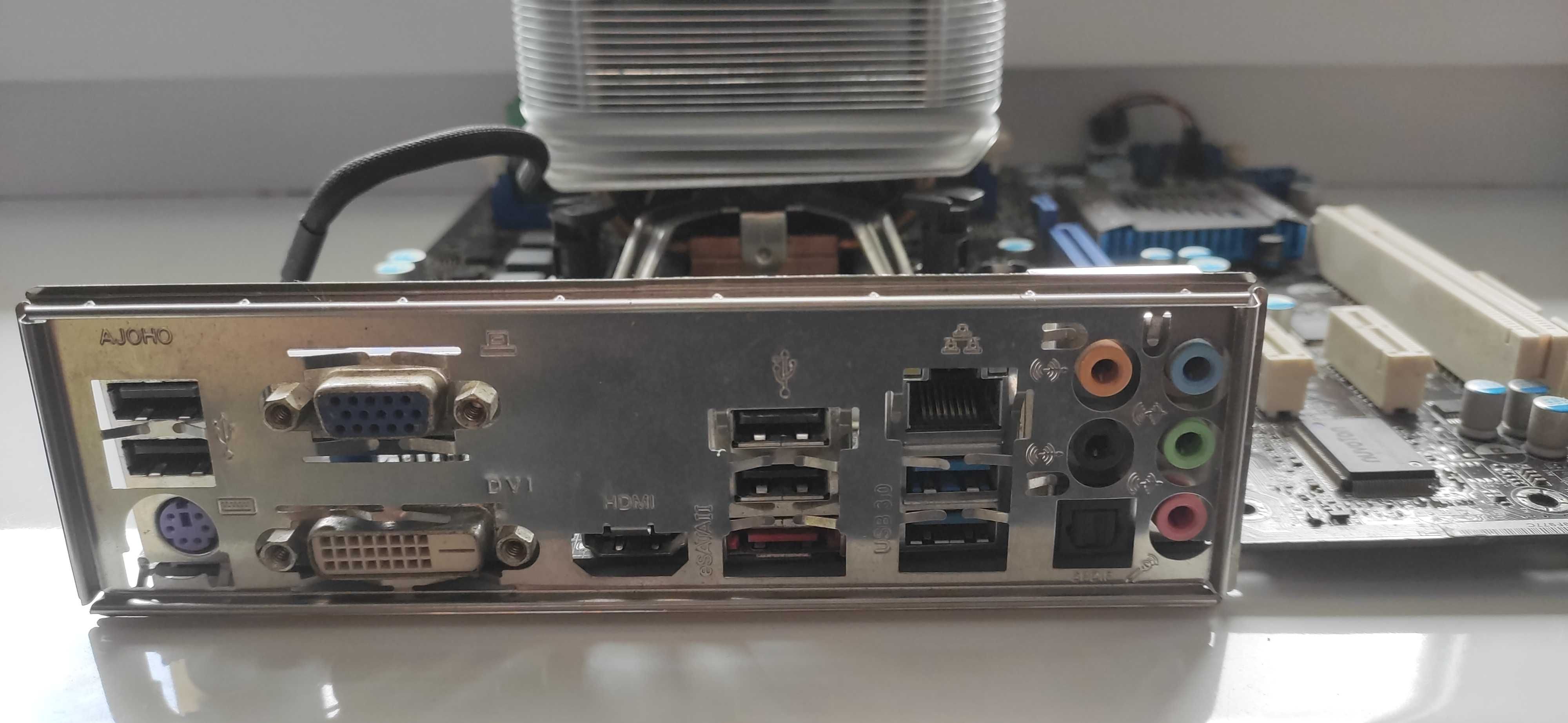 ASRock H67M + Intel i5 2500K 3,3 + 12GB DDR3 1333