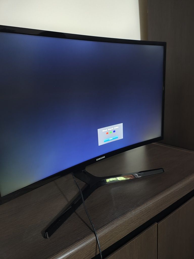 Monitor LED Samsung 27 c27f396fh