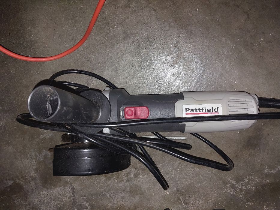 Lote de Serras Circulares e Rebarbadoras Amoladoras - Bosch, Desde 15