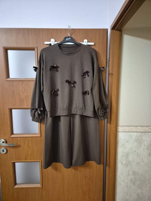 Komplet - dres KiZ dla dziewczynki