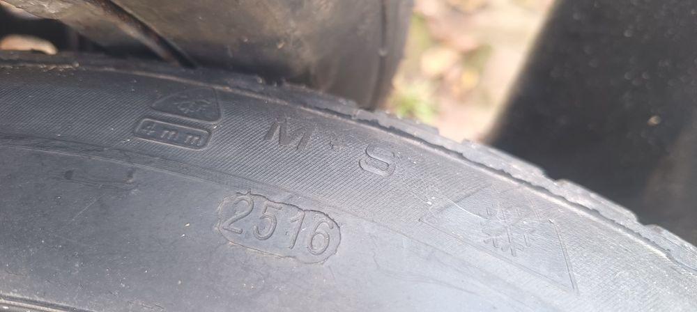 Nalewki zimowe z felgami 5x110 215/55 r16 opel /alfa 159