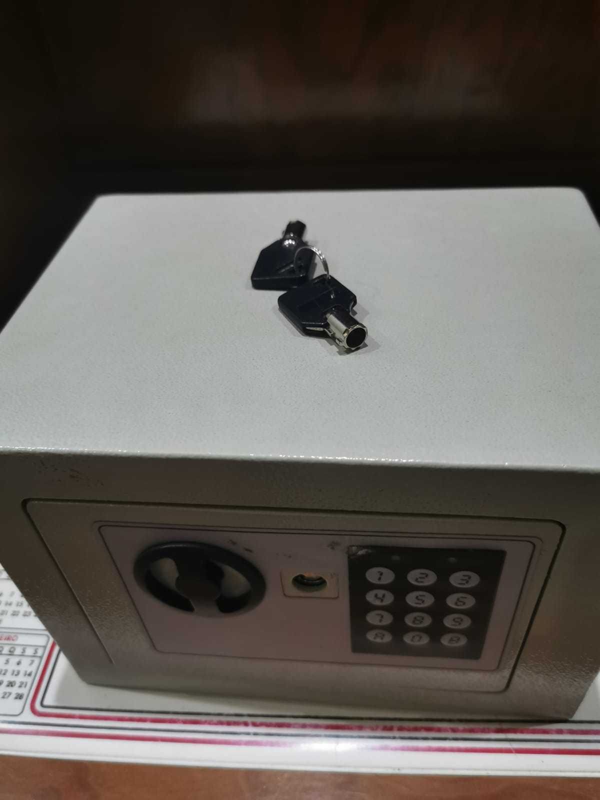 Cofre Eletrónico PEREL – Modelo SSE017